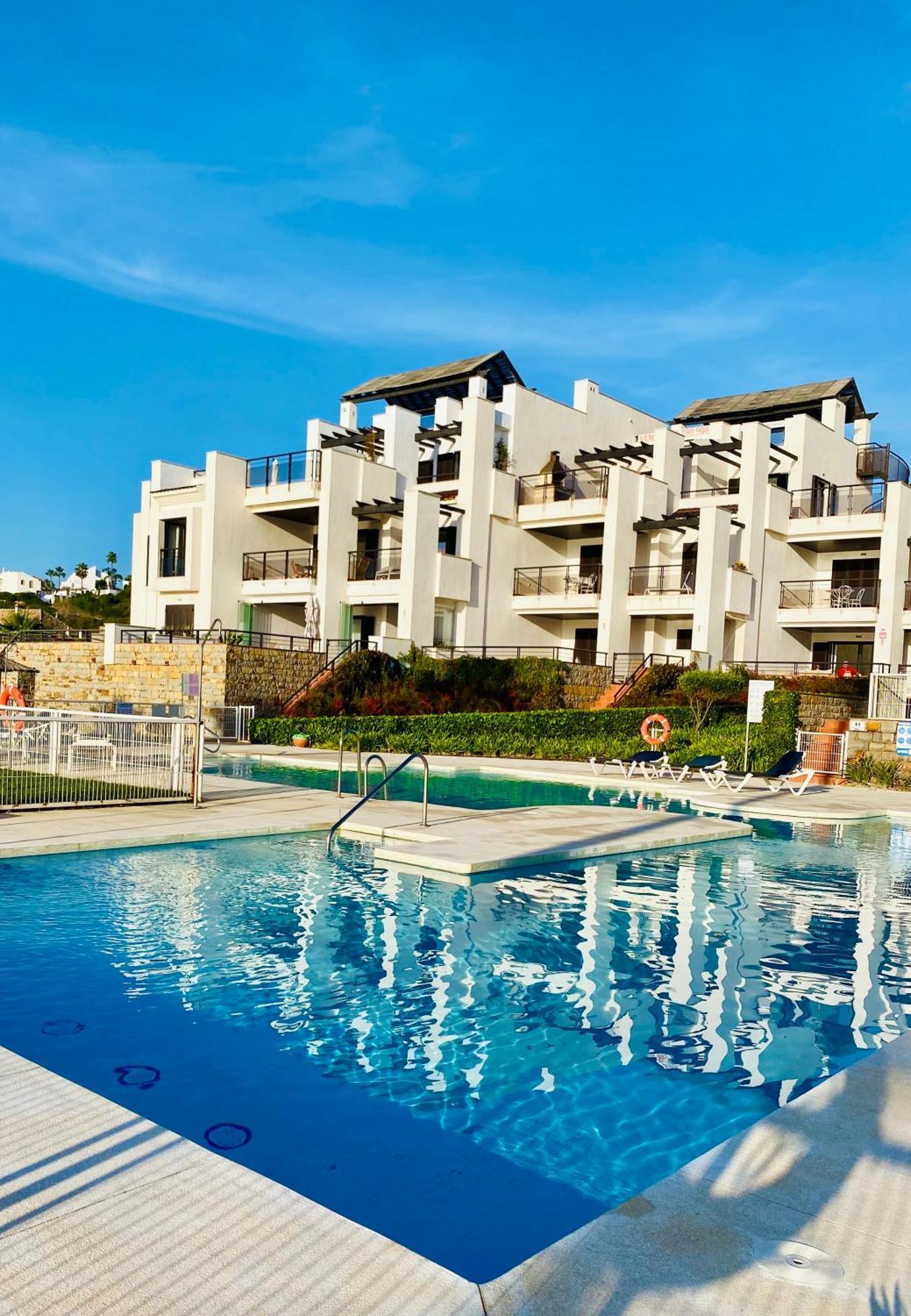 Sunshine Beach Front Complex, Wifi, Modern 카사레스 외부 사진